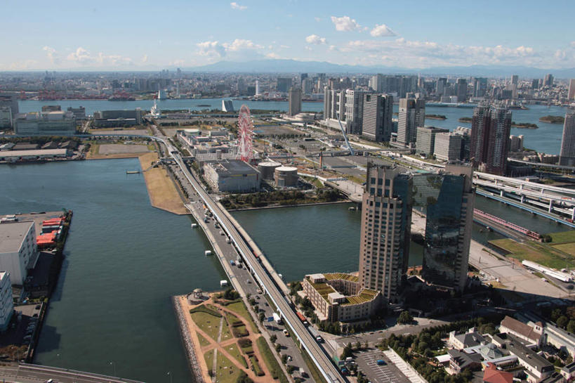 无人,高楼大厦,横图,俯视,航拍,室外,白天,度假,草地,草坪,海洋,美景,树林,植物,城市风光,城市,大桥,大厦,建筑,立交桥,路,摩天大楼,桥梁,东京,日本,亚洲,阴影,光线,影子,地平线,景观,云,云朵,高架,斜拉桥,桥,地面,交通,东京湾,江东区,云彩,娱乐,建设,草,树,树木,蓝色,绿色,白云,蓝天,天空,阳光,自然,海水,天,享受,休闲,景色,放松,运输,生长,晴朗,成长,鸟瞰,海景,东亚,本州,关东地方,本州岛,日本国,东京都,大海,海,晴空,彩图,高角度拍摄,大楼,高层建筑,高楼,摩天楼