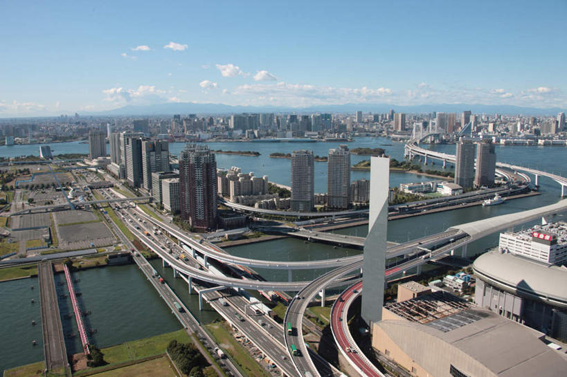 无人,高楼大厦,横图,全景,俯视,航拍,室外,白天,度假,草地,草坪,海洋,美景,树林,天际线,植物,城市风光,城市,大桥,大厦,建筑,立交桥,路,摩天大楼,桥梁,东京,日本,亚洲,阴影,光线,影子,地平线,景观,云,云朵,高架,斜拉桥,桥,地面,交通,东京湾,江东区,云彩,娱乐,建设,草,树,树木,蓝色,绿色,白云,蓝天,天空,阳光,自然,海水,天,享受,休闲,景色,放松,运输,生长,晴朗,成长,鸟瞰,海景,东亚,本州,关东地方,本州岛,日本国,东京都,大海,海,晴空,彩图,高角度拍摄,大楼,高层建筑,高楼,摩天楼