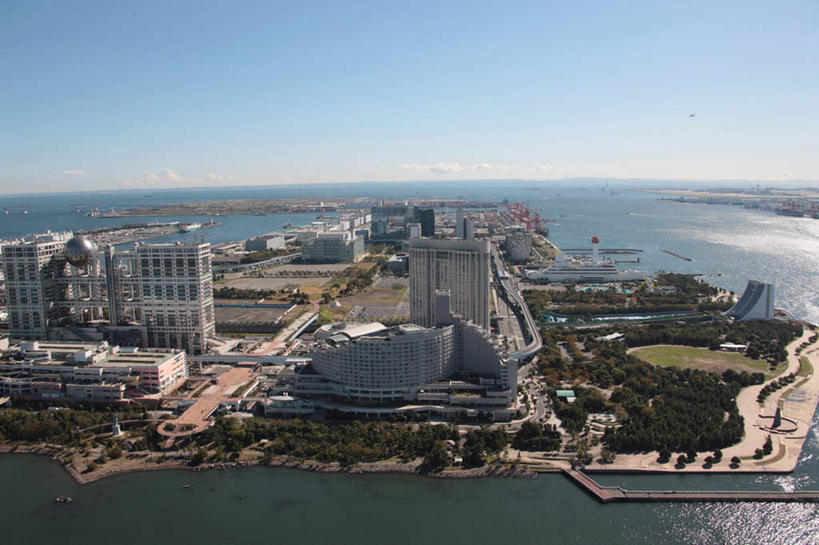 无人,高楼大厦,横图,全景,俯视,航拍,室外,白天,度假,草地,草坪,海洋,美景,树林,天际线,植物,城市风光,城市,大厦,建筑,路,摩天大楼,东京,日本,亚洲,阴影,光线,影子,景观,水平线,云,云朵,辽阔,地面,交通,海平线,云彩,娱乐,建设,草,树,树木,蓝色,绿色,白云,蓝天,天空,阳光,自然,海水,天,享受,休闲,广阔,景色,放松,运输,生长,晴朗,成长,一望无际,御台场,鸟瞰,海景,东亚,本州,关东地方,本州岛,日本国,东京都,东京港,台场,无边无际,一马平川,大海,海,晴空,彩图,高角度拍摄,大楼,高层建筑,高楼,摩天楼,水天相接,水天一线