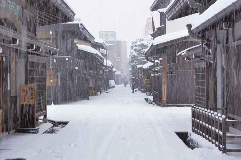 无人,家,横图,室外,白天,正面,旅游,度假,名胜古迹,雪,大雪,标志建筑,地标,建筑,街道,日本,亚洲,一排,覆盖,遗迹,整齐,木制,挂牌,房屋,屋子,积雪,雪景,冬季,冬天,建筑群,古典,古迹,文物,娱乐,建设,商铺,古建筑,楼房,住宅,排列,木制品,享受,休闲,旅游胜地,放松,寒冷,队列,古文明,东亚,本州,本州岛,日本国,中部地方,岐阜,岐阜县,严寒,彩图,房子