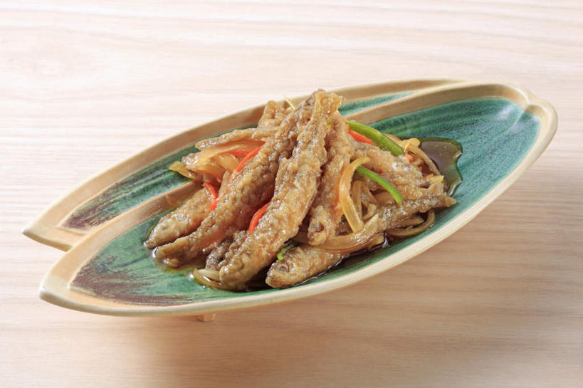 无人,横图,俯视,室内,特写,白天,烹饪,餐桌,桌面,桌子,辣椒,餐具,碟子,盘,调料,日本料理,料理,食品,鱼酱,调味品,调味料,菜肴,美食,食物,盘子,碟,日式料理,日式,摄影,佳肴,影棚,餐台,辣角,红海椒,大椒,辣虎,广椒,开胃酱,辣子,红辣椒,海椒,番椒,彩图,高角度拍摄,影棚拍摄,拍摄