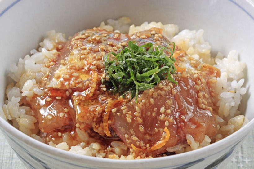 米饭,无人,横图,俯视,室内,特写,白天,烹饪,餐桌,桌面,桌子,叶子,一堆,许多,堆叠,堆积,装饰,肉,鱼肉,芝麻,日本料理,料理,食品,绿叶,饭,鲷鱼,菜肴,美食,肉类,食物,日式料理,日式,嫩叶,摄影,佳肴,影棚,餐台,堆,华丽,修饰,鲷,加吉鱼,铜盆鱼,点缀,五谷,肉食,脂麻,胡麻,白麻,巨胜子,衬托,美观,雅致,雅观,班加吉,加真鲷,油麻,叶,叶片,彩图,高角度拍摄,影棚拍摄,拍摄