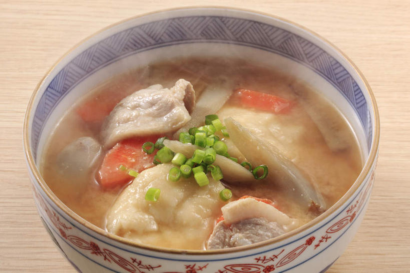 无人,横图,俯视,室内,特写,白天,烹饪,餐桌,桌面,桌子,萝卜,胡萝卜,蔬菜,餐具,葱,菌菇,蘑菇,青葱,肉,日本料理,料理,食品,菌类,猪肉,菜肴,美食,肉类,食物,碗,日式料理,日式,食用菌,摄影,佳肴,影棚,餐台,肉食,豚肉,进餐用具,烹调用具,红萝卜,甘荀,彩图,高角度拍摄,影棚拍摄,拍摄