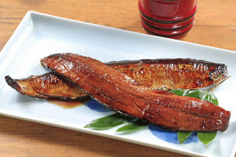 海鲜,无人,横图,俯视,室内,特写,白天,烹饪,餐桌,桌面,桌子,餐具,两条,秋刀鱼,碟子,壶,盘,日本料理,料理,食品,水产,菜肴,美食,海洋生物,水壶,食物,一个,盘子,茶壶,碟,日式料理,日式,摄影,佳肴,影棚,竹刀鱼,单个,餐台,刀鱼,水生动物,海产品,水生物,海底动物,彩图,高角度拍摄,影棚拍摄,拍摄