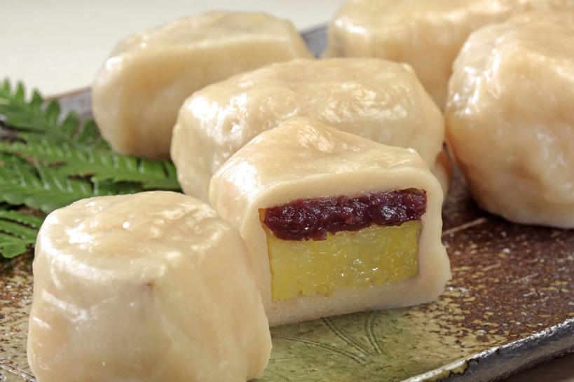 点心,无人,横图,俯视,室内,特写,白天,烹饪,餐桌,桌面,桌子,餐具,叶子,一堆,许多,堆叠,堆积,碟子,盘,和果子,日本料理,料理,食品,甜点,甜品,绿叶,菜肴,美食,食物,糕点,一个,盘子,碟,日式料理,甜食,日式,嫩叶,摄影,佳肴,影棚,单个,餐台,堆,叶,叶片,彩图,高角度拍摄,影棚拍摄,拍摄