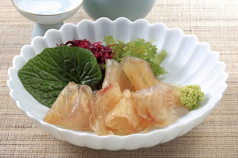 生鱼片,芥末,无人,横图,俯视,室内,特写,白天,烹饪,餐桌,桌面,桌子,蔬菜,餐具,叶子,新鲜,碟子,盘,肉,鱼肉,日本料理,鱼片,料理,食品,绿叶,鲷鱼,菜肴,美食,肉类,食物,一个,盘子,碟,碗,日式料理,日式,嫩叶,摄影,佳肴,有机食品,绿色食品,影棚,单个,餐台,鲷,加吉鱼,铜盆鱼,真鲷,肉食,红鲷,山葵,泽山葵,溪山葵,班加吉,加真鲷,芥子末,山嵛菜,芥辣粉,哇沙比,辣根,沙西米,红加吉,叶,叶片,进餐用具,烹调用具,彩图,高角度拍摄,影棚拍摄,拍摄,刺身