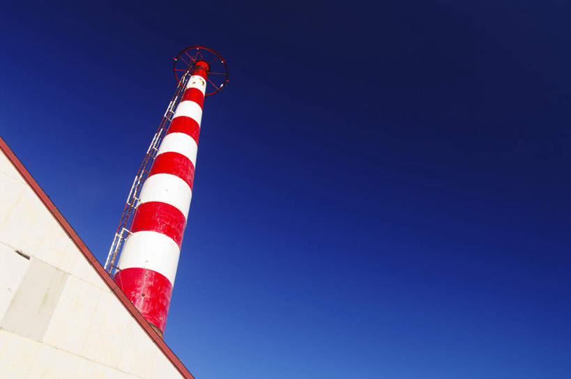 无人,栏杆,横图,室外,白天,仰视,旅游,度假,烟囱,美景,楼梯,北海道,日本,亚洲,扶手,阶梯,景观,烟雾,娱乐,护栏,台阶,红色,蓝色,白色,蓝天,天空,自然,天,享受,休闲,景色,放松,晴朗,污染,自然风光,东亚,万里无云,日本国,北海道地方,北海道岛,传染,晴空,晴空万里,彩图,低角度拍摄