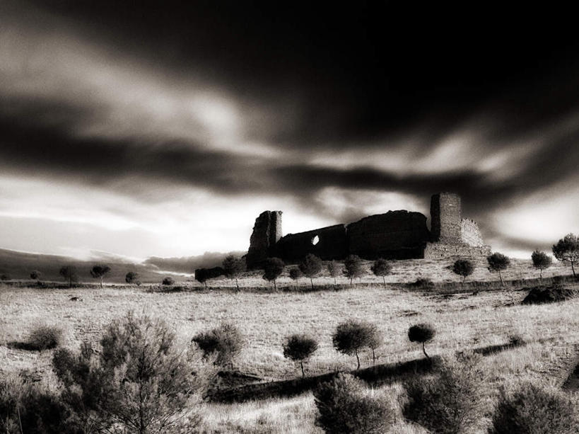 无人,横图,黑白,室外,白天,正面,旅游,度假,草地,草坪,美景,植物,西班牙,欧洲,洞,景观,云,云朵,云彩,娱乐,草,树,树木,绿色,白云,蓝天,天空,自然,天,享受,休闲,景色,放松,洞穴,生长,成长,南欧,自然风光,穴,西班牙王国