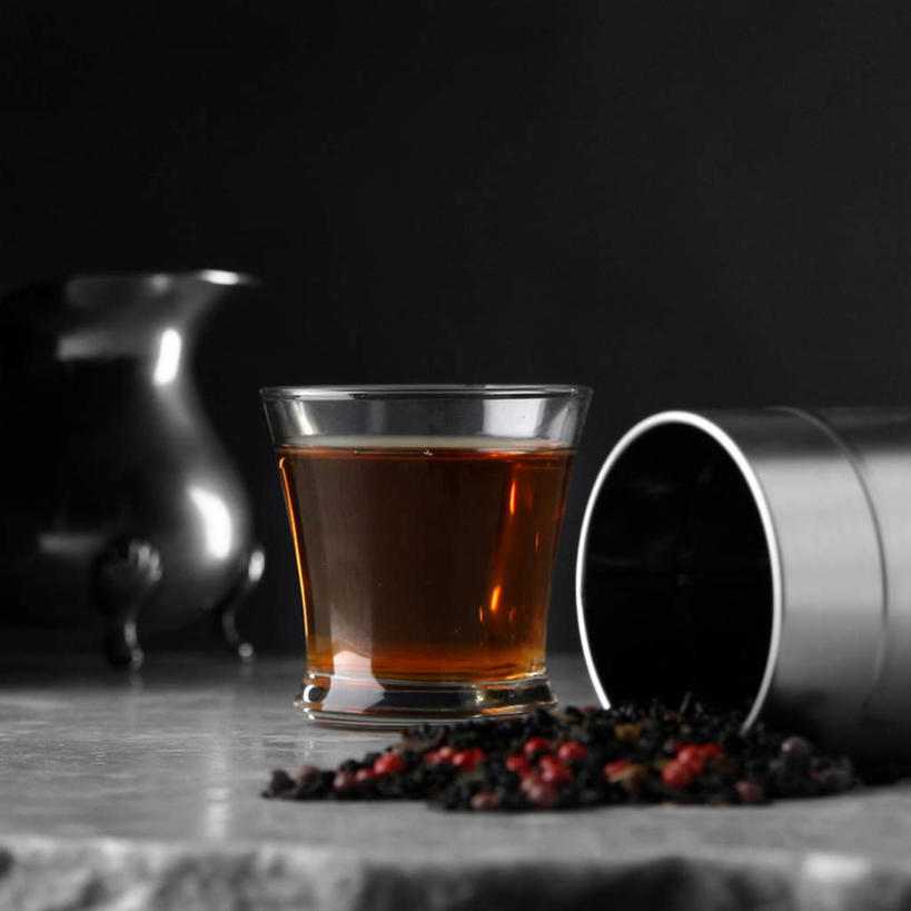 无人,方图,室内,特写,白天,正面,幸福,茶,静物,杯子,黑色背景,茶叶,倒下,娱乐,玻璃制品,茶壶,水杯,享受,休闲,温馨,放松,乐趣,摄影,影棚,提神,舒适,醒脑,玻璃杯,彩图,影棚拍摄,拍摄