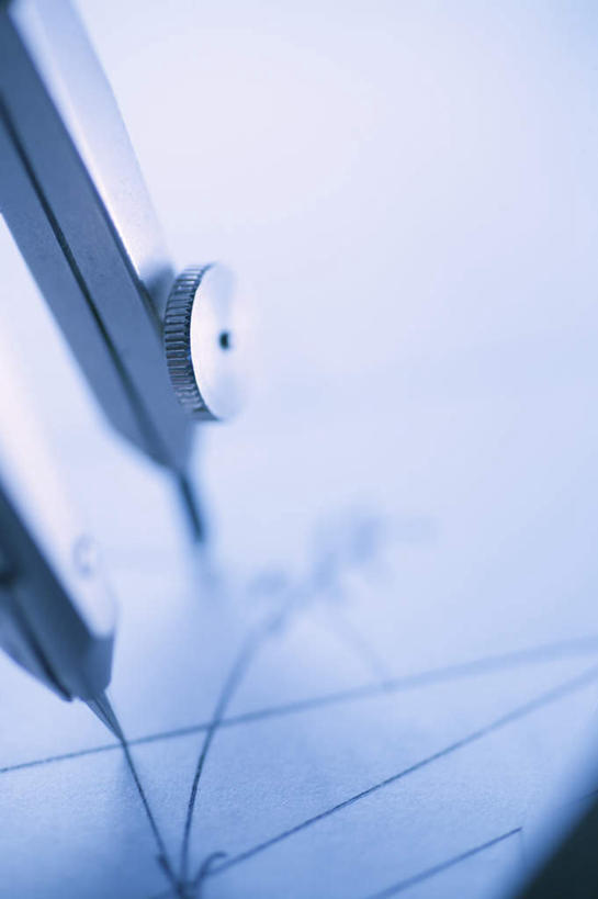 无人,竖图,俯视,室内,特写,白天,静物,许多,阴影,朦胧,模糊,光线,线,影子,灯光,很多,凌乱,一个,圆规,单个,混乱,纷乱,缭乱,庞杂,彩图,高角度拍摄