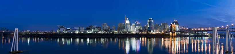 无人,家,高楼大厦,横图,全景,室外,白天,正面,度假,日出,美景,太阳,天际线,城市风光,城市,大桥,大厦,建筑,立交桥,路灯,摩天大楼,桥梁,照明,美国,阴影,光线,影子,房屋,屋子,景观,高架,公寓,斜拉桥,桥,灯光,朝霞,晨曦,黎明,娱乐,建设,洋房,楼房,住宅,灯,天空,阳光,天,享受,休闲,景色,放松,照亮,北美,北美洲,照明设备,美洲,俄亥俄州,北亚美利加洲,亚美利加洲,俄亥俄,七叶树州,七叶果之州,辛辛那提,辛辛那提市,朝阳,彩图,卯时,破晓,日始,房子,大楼,高层建筑,高楼,摩天楼,县治,汉密尔顿县,美利坚合众国