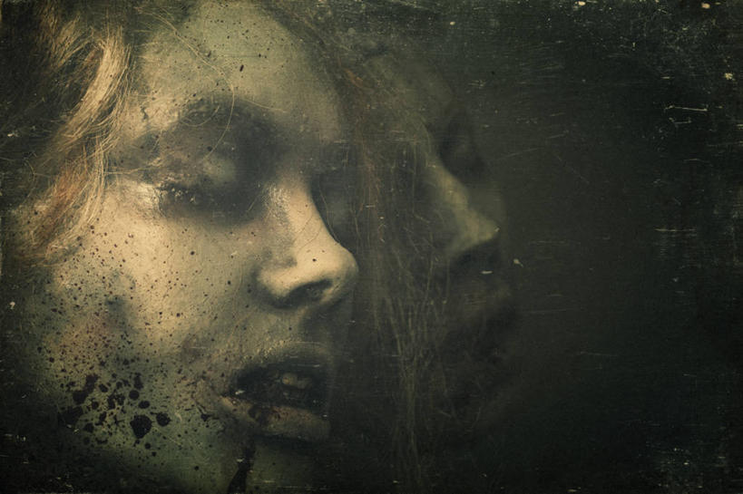 西方人,脸,头,眼睛,鼻子,嘴,脸颊,眉毛,睫毛,一个人,闭眼,睡,横图,室内,特写,白天,侧面,欧洲,欧洲人,瞳孔,仅一个年轻女性,仅一个女性,仅一个人,阴影,灰色背景,反射,影子,灰色,血液,眼部,摄影,肮脏,影棚,邋遢,龌龊,污秽,年轻女性,女人,女性,白种人,头部,鼻,鼻孔,睫,口,口腔,脸部,脸蛋,眉,面部,眼,眼睫毛,眼眉,嘴巴,嘴唇,闭眼睛,闭着眼,闭着眼睛,困,困觉,寝息,睡觉,半身,彩图,影棚拍摄,拍摄,眼眉毛