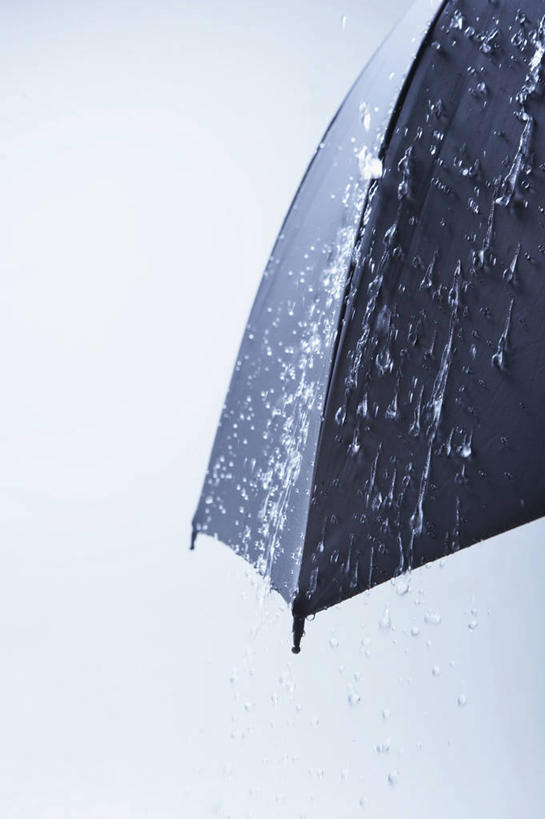 无人,竖图,室内,特写,白天,正面,水,静物,一把,蓝色背景,伞,液体,雨伞,遮阳伞,水滴,阳伞,黑色,摄影,影棚,太阳伞,彩图,影棚拍摄,拍摄