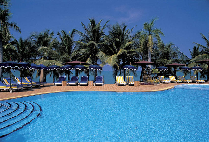 无人,游泳池,横图,室外,白天,正面,度假,美景,水,植物,楼梯,城市风光,城市,棕榈树,叶子,椅子,泰国,亚洲,阴影,光线,影子,阶梯,躺椅,景观,水池,水面,云,云朵,绿叶,云彩,娱乐,泳池,台阶,树,树木,蓝色,绿色,白云,蓝天,天空,阳光,自然,天,享受,休闲,嫩叶,景色,放松,东南亚,生长,晴朗,成长,沙滩椅,棕榈叶,泰王国,芭堤雅,芭提雅,叶,叶片,晴空,棕树,棕榈,彩图,芭达雅,帕塔亚