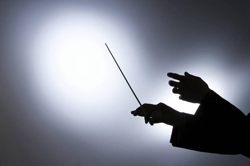 东方人,手,一个人,横图,室内,特写,白天,侧面,西装,亚洲,双手,仅一个男性,仅一个人,握,阴影,灰色背景,套装,服装,正装,反射,棒子,影子,指挥棒,背光,拿,指挥,指挥家,拿着,职业装,黄种人,仅一个年轻男性,衣服,手部,握着,摄影,服饰,影棚,节奏,节拍,衣着,穿着,逆光,衣饰,男人,男性,年轻男性,亚洲人,半身,彩图,影棚拍摄,拍摄,短小,音乐艺术家,棍棒