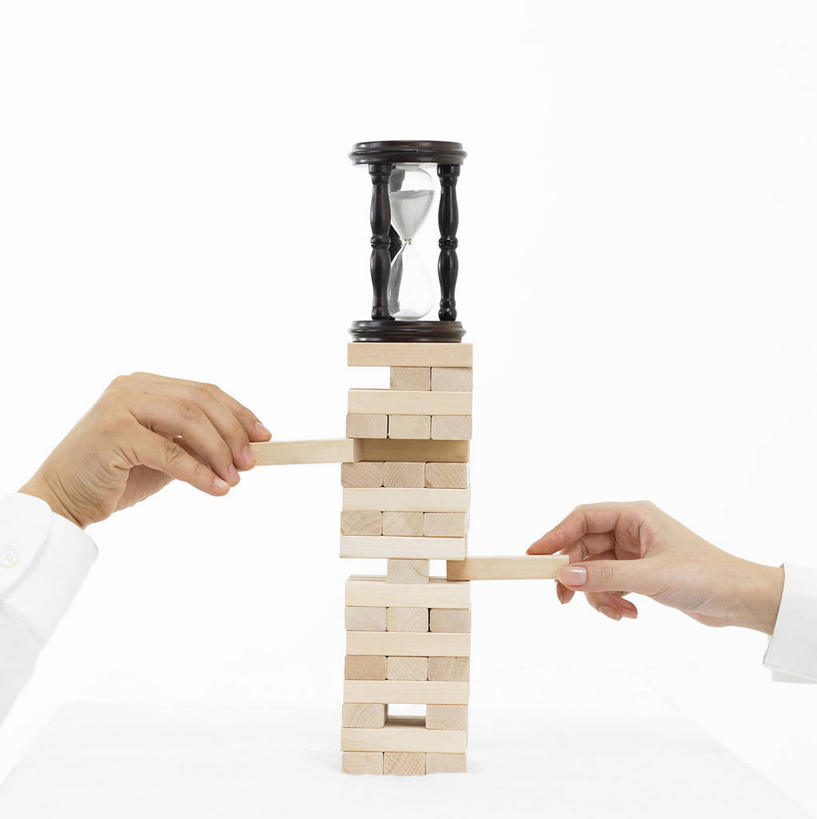 东方人,手,两个人,伙伴,朋友,竖图,室内,特写,白天,白色背景,正面,游戏,友谊,智慧,计时器,沙漏,玩具,亚洲,握,时间,沙子,拿,玩,计时,拿着,黄种人,娱乐,休闲,手部,积木,益智,握着,摄影,影棚,活动,定时器,准确,思维,发泄,消遣,智力,精准,想象,抽积木,宣泄,友情,男人,男性,年轻男性,年轻女性,女人,女性,亚洲人,玩耍,嬉戏,半身,彩图,影棚拍摄,拍摄