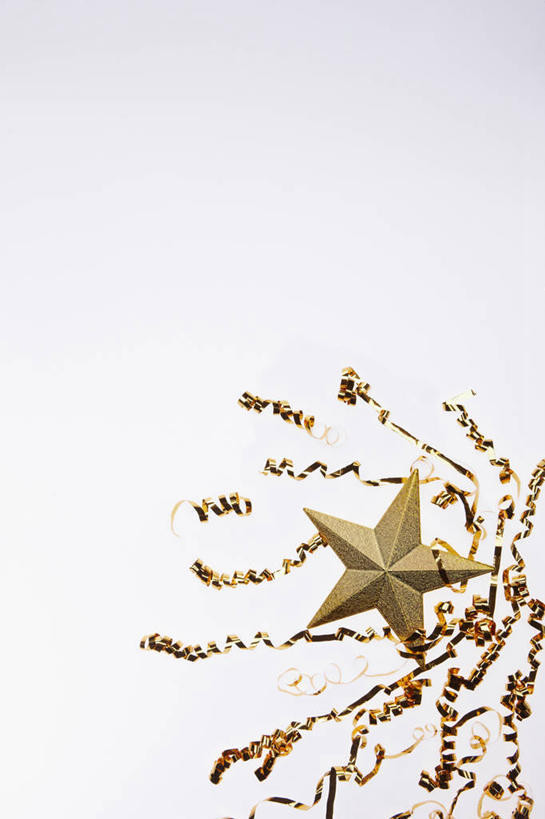 无人,竖图,室内,特写,白天,白色背景,正面,爆炸,静物,圣诞节,节日,庆祝,装饰,丝绸,丝带,星星,缎带,文化,绸带,庆典,星形,摄影,影棚,纪念,华丽,修饰,庆贺,点缀,祝贺,拉炮,五角形,衬托,美观,雅致,雅观,五角星,彩图,影棚拍摄,拍摄,圣诞拉炮