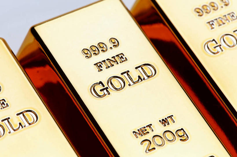 无人,横图,俯视,室内,特写,白天,白色背景,爱情,奢侈,静物,珠宝,一排,阴影,整齐,反射,金属,英文,标志,数字,文字,影子,字符,字母,标识,黄金,排列,三个,金条,摄影,阿拉伯数字,影棚,英文字母,昂贵,贵重,队列,坚定,信念,贵金属,约定,宝贵,彩图,高角度拍摄,影棚拍摄,拍摄,金子