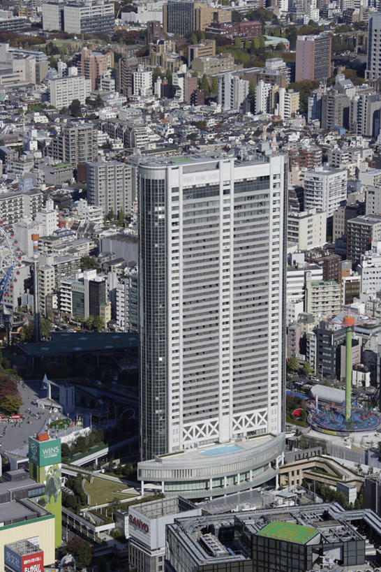 无人,家,高楼大厦,竖图,俯视,航拍,室外,白天,度假,美景,植物,城市风光,城市,大厦,建筑,摩天大楼,东京,日本,亚洲,阴影,光线,影子,房屋,屋子,景观,公寓,建筑群,娱乐,建设,洋房,楼房,住宅,树,树木,绿色,阳光,自然,享受,休闲,景色,放松,生长,成长,鸟瞰,东亚,本州,关东地方,本州岛,日本国,东京都,彩图,高角度拍摄,房子,大楼,高层建筑,高楼,摩天楼,文京区