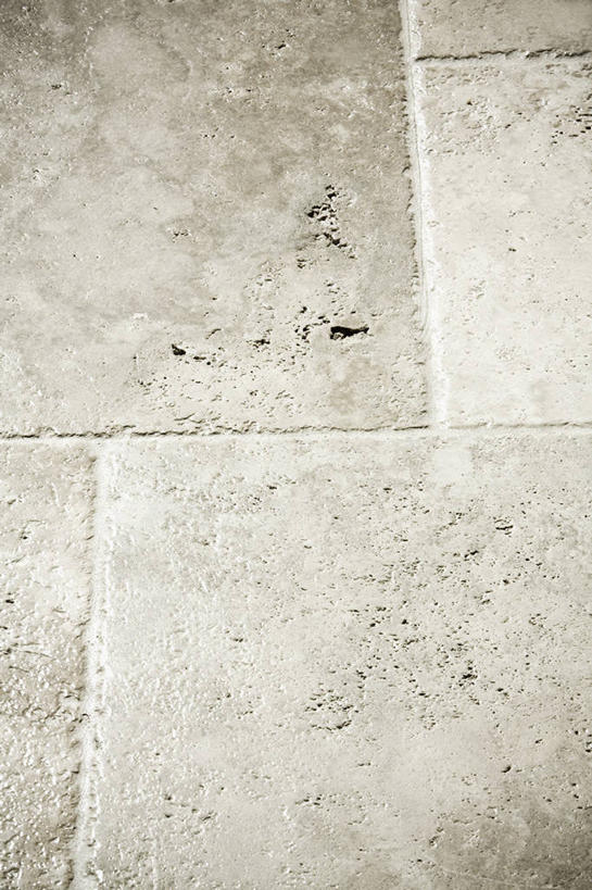 无人,竖图,室内,特写,白天,正面,建材,建筑,静物,阴影,朦胧,模糊,反射,材料,瓷砖,影子,墙砖,灰色,建造,柔和,大方,细致,中间色,朴素,平稳,彩图,墙面砖