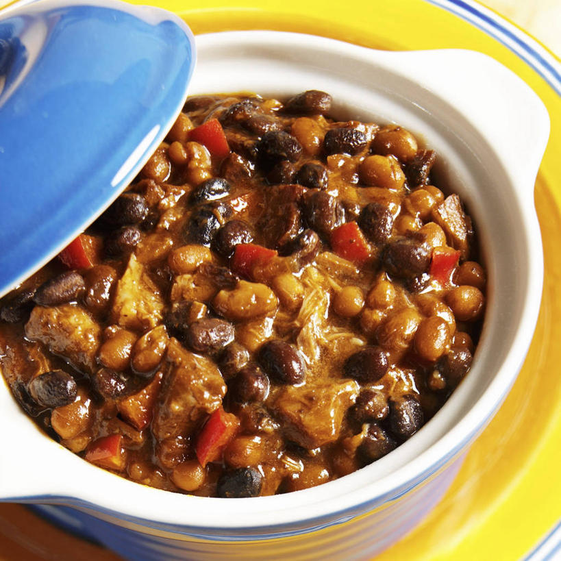 无人,方图,俯视,室内,特写,白天,烹饪,中餐,植物,桌面,桌子,豆,蔬菜,厨具,金属制品,一堆,许多,阴影,堆叠,堆积,新鲜,反射,金属,木制,盖子,锅子,影子,豆类,豆子,刀豆,肉,料理,食品,很多,锅,四季豆,猪肉,菜肴,美食,肉类,食物,一个,木制品,中式,佳肴,有机食品,绿色食品,单个,锅具,堆,芸豆,肉食,烹饪用具,豆科,豚肉,菜豆,二季豆,白肾豆,架豆,玉豆,去豆,多花菜豆,烹调用具,烹调,彩图,高角度拍摄