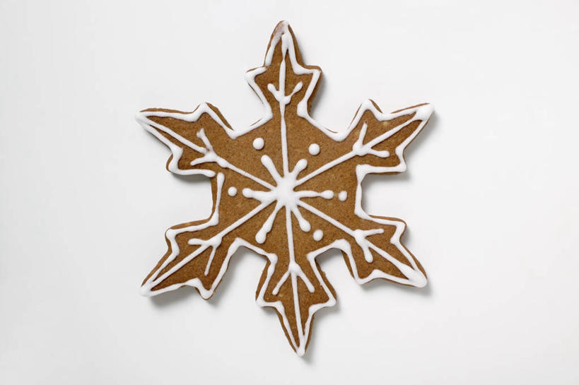 点心,无人,横图,俯视,室内,特写,白天,白色背景,桌面,桌子,圣诞节,阴影,花纹,节日,庆祝,装饰,反射,木制,影子,雪花,食品,曲奇,文化,食物,木制品,饼干,零食,庆典,摄影,影棚,纪念,华丽,修饰,点缀,曲奇饼,曲奇饼干,衬托,美观,雅致,雅观,彩图,高角度拍摄,影棚拍摄,拍摄