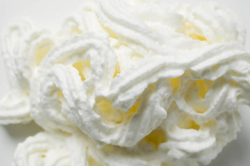 点心,无人,横图,俯视,室内,特写,白天,餐桌,桌子,水果,许多,阴影,朦胧,模糊,新鲜,反射,影子,生食,食品,甜点,甜品,果实,食物,糕点,黄色,白色,甜食,奶油,摄影,有机食品,绿色食品,影棚,餐台,乳制品,激凌,克林姆,淇淋,彩图,高角度拍摄,影棚拍摄,拍摄