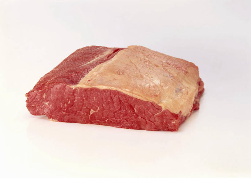 无人,横图,俯视,室内,特写,白天,白色背景,桌面,桌子,一块,阴影,反射,纹路,木制,纹理,影子,肉,牛肉,肉类,木制品,摄影,影棚,肉食,肌理,彩图,高角度拍摄,影棚拍摄,拍摄