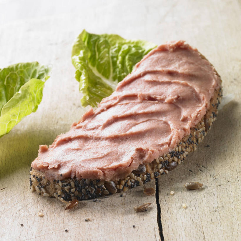 无人,方图,俯视,室内,特写,白天,餐桌,桌子,蔬菜,叶子,阴影,新鲜,反射,影子,生菜,莴苣,调料,酱料,酱汁,肉,香肠,佐料,食品,绿叶,腊肠,调味品,调味料,猪肉,酱,肉类,食物,绿色,嫩叶,有机食品,绿色食品,餐台,肉食,豚肉,春菜,鹅仔菜,莴仔菜,千金菜,叶用莴苣,叶,叶片,彩图,高角度拍摄