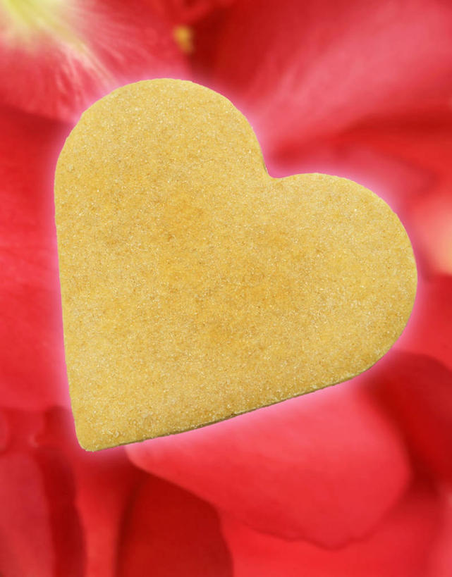 点心,无人,竖图,俯视,室内,特写,白天,爱情,餐桌,桌子,情人节,一块,阴影,节日,爱心,朦胧,模糊,庆祝,盛开,反射,影子,食品,曲奇,浪漫,花蕾,文化,花,花瓣,花朵,鲜花,食物,红色,饼干,零食,花苞,花蕊,庆典,温暖,温馨,心形,恩爱,餐台,纪念,和睦,曲奇饼,曲奇饼干,心型,彩图,高角度拍摄,融洽