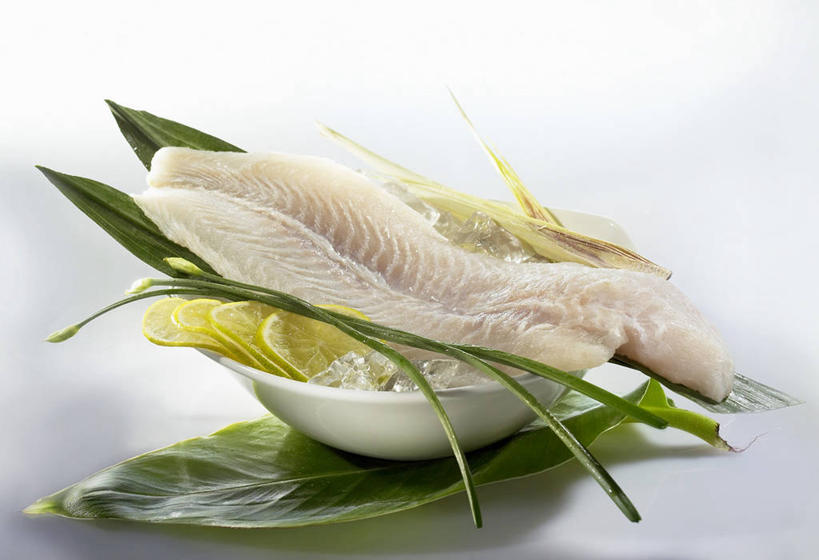 无人,横图,俯视,室内,特写,白天,白色背景,柠檬,水果,叶子,阴影,新鲜,反射,影子,陶瓷,冰,肉,生食,鱼肉,冰块,食品,果实,绿叶,陶瓷制品,冷冻,肉类,食物,一个,容器,碗,嫩叶,寒冷,摄影,有机食品,绿色食品,影棚,冷藏,单个,储藏,冰冷,储存,肉食,保鲜,叶,叶片,益母果,柠果,彩图,高角度拍摄,影棚拍摄,拍摄,贮存