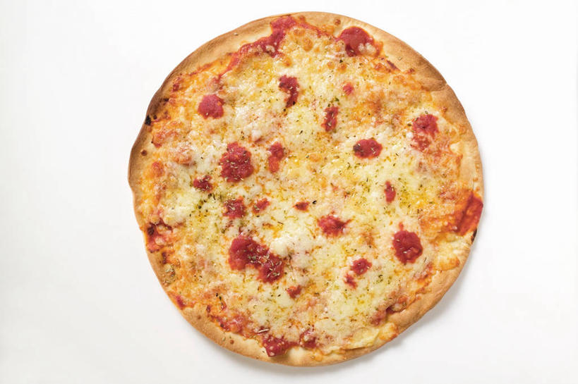 奶酪,无人,横图,俯视,室内,特写,白天,白色背景,烹饪,西餐,餐桌,桌子,蔬菜,西红柿,一块,阴影,新鲜,反射,影子,干酪,起司,料理,食品,披萨,匹萨,芝士,营养,菜肴,美食,食物,红色,快餐,乳酪,西式,摄影,佳肴,有机食品,绿色食品,影棚,餐台,乳制品,比萨,发酵,西式快餐,垃圾食品,意大利薄饼,番茄,彩图,高角度拍摄,影棚拍摄,拍摄