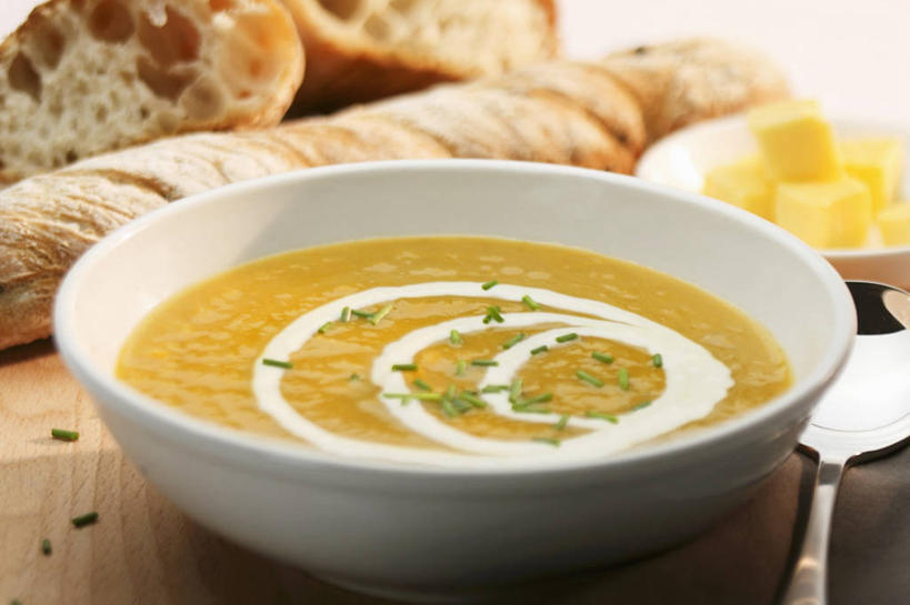 点心,面包,无人,横图,俯视,室内,特写,白天,餐桌,桌子,南瓜,蔬菜,餐具,阴影,朦胧,模糊,新鲜,反射,铲子,碟子,盘,影子,陶瓷,金瓜,汤,食品,面点,甜点,甜品,陶瓷制品,番瓜,食物,糕点,三个,盘子,容器,碟,碗,甜食,奶油,有机食品,绿色食品,餐台,储藏,麦瓜,倭瓜,乳制品,储存,激凌,克林姆,淇淋,彩图,高角度拍摄,贮存