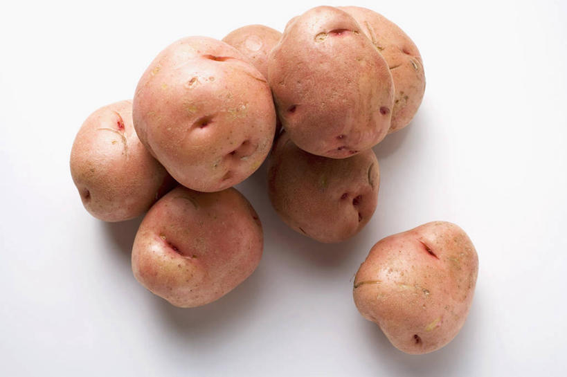 无人,横图,俯视,室内,特写,白天,白色背景,蔬菜,土豆,一堆,许多,阴影,堆叠,堆积,新鲜,反射,纹路,纹理,影子,食品,食物,摄影,有机食品,绿色食品,影棚,堆,肌理,馍馍蛋,洋芋,山药蛋,马铃薯,彩图,高角度拍摄,影棚拍摄,拍摄