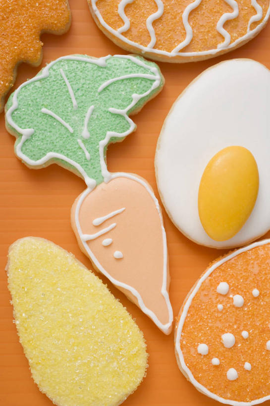 点心,无人,竖图,俯视,室内,特写,白天,桌面,桌子,萝卜,胡萝卜,蔬菜,复活节,橙色背景,阴影,节日,庆祝,新鲜,装饰,反射,木制,影子,食品,曲奇,文化,食物,木制品,饼干,零食,庆典,摄影,有机食品,绿色食品,影棚,纪念,华丽,修饰,点缀,曲奇饼,曲奇饼干,衬托,美观,雅致,雅观,红萝卜,甘荀,彩图,高角度拍摄,影棚拍摄,拍摄