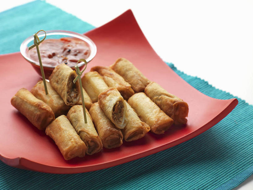 点心,无人,横图,俯视,室内,特写,白天,白色背景,桌面,桌子,餐具,许多,阴影,花纹,反射,木制,布,碟子,盘,图案,影子,塑料,调料,酱料,酱汁,肉,佐料,料理,食品,面点,调味品,很多,调味料,布纹,鸭肉,酱,春卷,美食,肉类,食物,排列,一个,盘子,木制品,容器,塑料制品,碟,碗,中式,摄影,影棚,单个,储藏,布匹,储存,队列,薄饼,肉食,春饼,彩图,高角度拍摄,影棚拍摄,拍摄,贮存