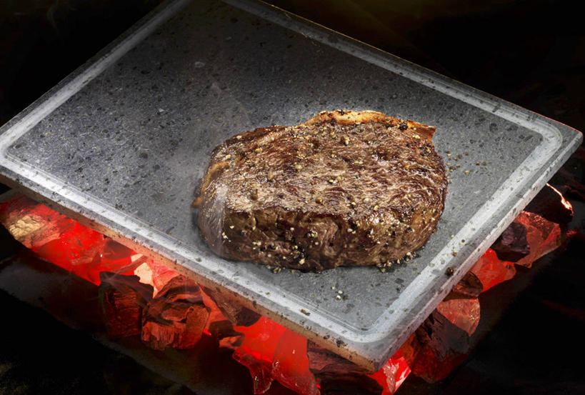 无人,横图,俯视,室内,特写,白天,烹饪,烧烤,西餐,热情,煤炭,火,一块,黑色背景,火焰,肉,牛排,牛肉,料理,食品,烤架,烤肉,燃烧,菜肴,美食,肉类,食物,铁架,西式,摄影,佳肴,影棚,能源,燃料,煤,能量,肉食,煤矿,矿业,化石燃料,彩图,高角度拍摄,影棚拍摄,拍摄