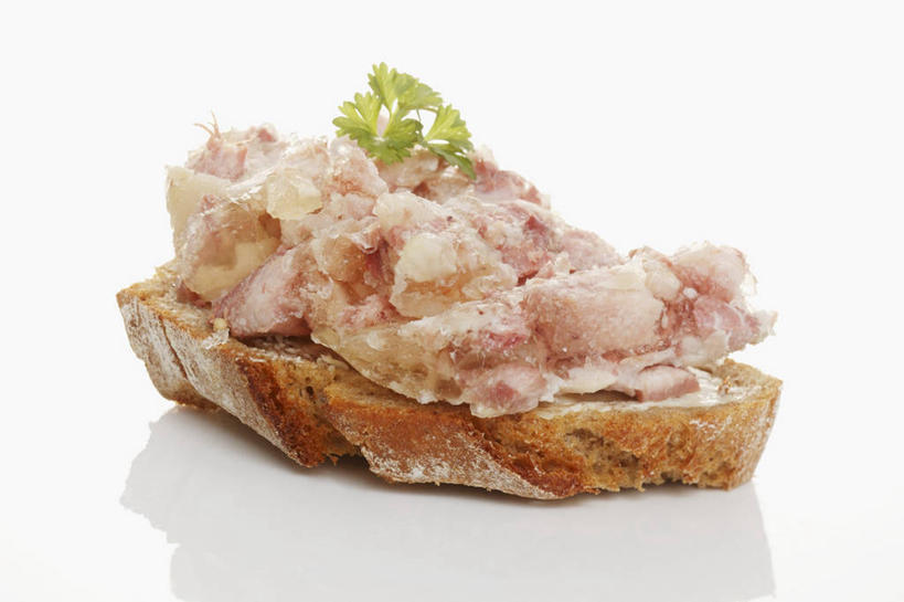 点心,面包,无人,横图,俯视,室内,特写,白天,白色背景,烹饪,西餐,植物,桌面,桌子,蔬菜,叶子,阴影,新鲜,反射,木制,纹理,影子,肉,料理,食品,面点,绿叶,猪肉,菜肴,美食,肉类,食物,糕点,绿色,木制品,嫩叶,西式,摄影,佳肴,有机食品,绿色食品,影棚,肉食,豚肉,肌理,叶,叶片,叶脉,彩图,高角度拍摄,影棚拍摄,拍摄