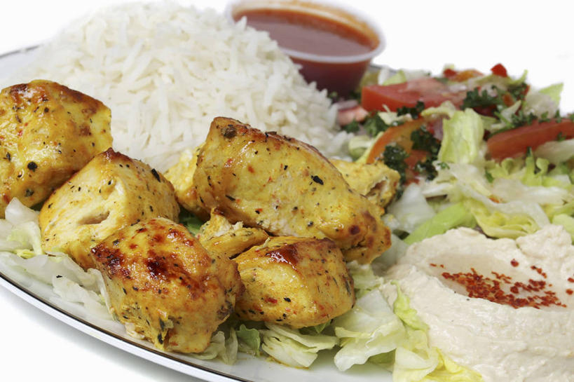 米饭,无人,横图,俯视,室内,特写,白天,白色背景,烹饪,西餐,植物,桌面,桌子,蔬菜,餐具,叶子,玻璃,阴影,新鲜,反射,木制,碟子,盘,纹理,影子,豆类,调料,谷类,谷物,鸡肉,酱料,酱汁,肉,佐料,料理,食品,绿叶,饭,米,调味品,调味料,大米,酱,菜肴,美食,肉类,玻璃制品,食物,一个,绿色,盘子,木制品,容器,碟,碗,嫩叶,西式,摄影,佳肴,有机食品,绿色食品,影棚,单个,储藏,五谷,储存,肉食,鹰嘴豆,回鹘豆,桃豆,鸡豆,诺胡提,肌理,叶,叶片,叶脉,彩图,高角度拍摄,影棚拍摄,拍摄,贮存