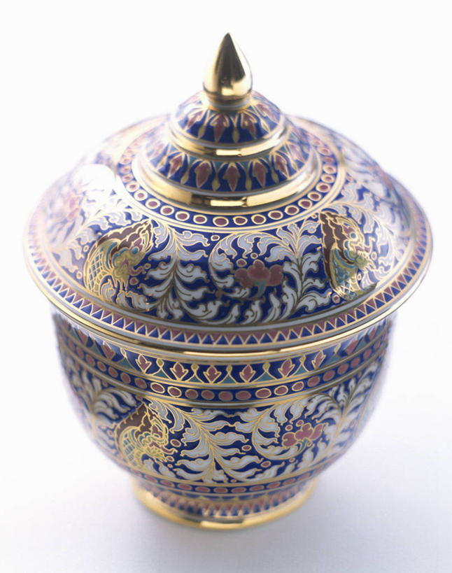 无人,竖图,俯视,室内,特写,白天,白色背景,幸福,茶,桌面,桌子,阴影,反射,木制,罐子,影子,陶瓷,茶叶,陶瓷制品,娱乐,一个,木制品,瓶子,享受,休闲,温馨,放松,乐趣,摄影,影棚,单个,提神,舒适,醒脑,彩图,高角度拍摄,影棚拍摄,拍摄