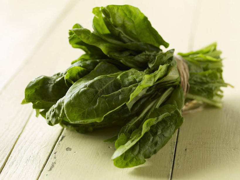 无人,横图,俯视,室内,特写,白天,植物,桌面,桌子,菠菜,蔬菜,叶子,阴影,新鲜,反射,木制,纹理,影子,食品,绿叶,食物,绿色,木制品,绳子,嫩叶,有机食品,绿色食品,绳索,肌理,叶,叶片,叶脉,鹦鹉菜,鼠根菜,角菜,红嘴绿鹦哥,赤根菜,菠薐菜,波斯草,彩图,高角度拍摄