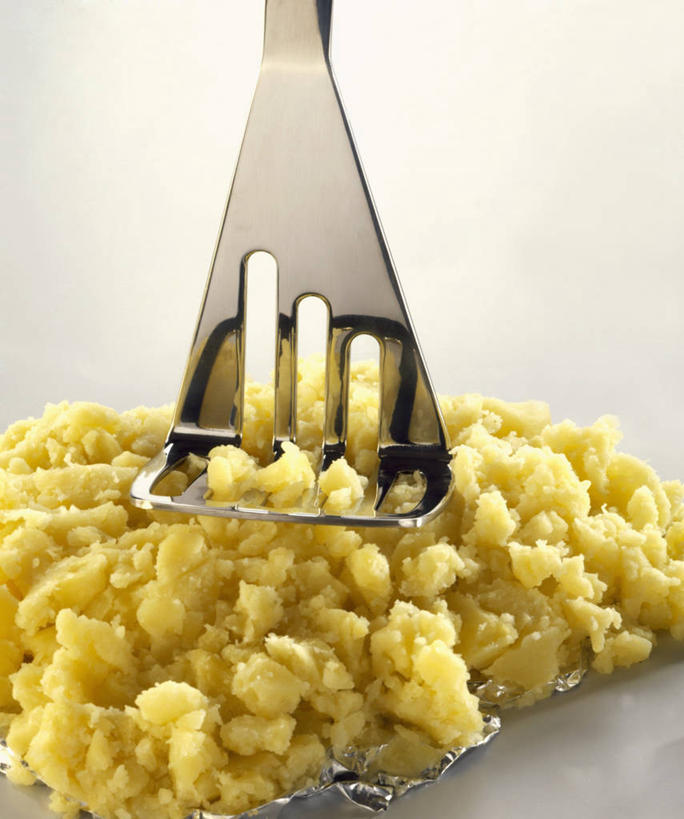 无人,竖图,俯视,室内,特写,白天,白色背景,烹饪,西餐,餐桌,桌子,蔬菜,土豆,一堆,许多,阴影,堆叠,堆积,新鲜,反射,影子,料理,食品,土豆泥,很多,菜肴,美食,食物,黄色,西式,摄影,佳肴,有机食品,绿色食品,影棚,餐台,堆,馍馍蛋,马铃薯泥,薯蓉,洋芋,山药蛋,马铃薯,彩图,高角度拍摄,影棚拍摄,拍摄