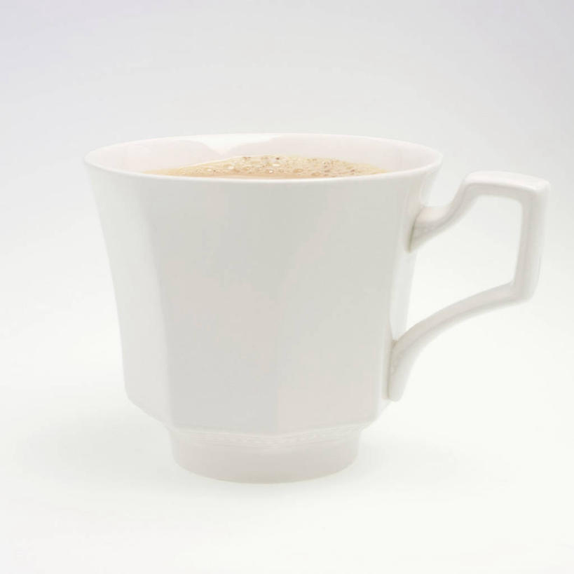 无人,方图,室内,特写,白天,白色背景,正面,幸福,餐桌,茶,桌子,杯子,阴影,反射,影子,陶瓷,茶叶,陶瓷制品,一杯,娱乐,一个,白色,水杯,享受,休闲,温馨,放松,乐趣,摄影,影棚,单个,餐台,提神,舒适,醒脑,茶杯,彩图,影棚拍摄,拍摄