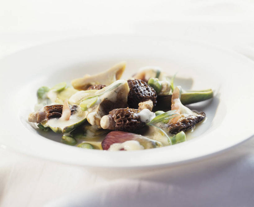 奶酪,无人,横图,俯视,室内,特写,白天,白色背景,烹饪,西餐,餐桌,桌子,茄子,蔬菜,一堆,许多,阴影,堆叠,堆积,朦胧,模糊,新鲜,反射,影子,陶瓷,菌菇,蘑菇,干酪,起司,料理,食品,陶瓷制品,芝士,营养,菌类,菜肴,美食,食物,一个,白色,容器,碗,乳酪,食用菌,西式,摄影,佳肴,有机食品,绿色食品,影棚,单个,餐台,储藏,堆,乳制品,储存,发酵,落苏,酪酥,昆仑瓜,矮瓜,彩图,高角度拍摄,影棚拍摄,拍摄,贮存