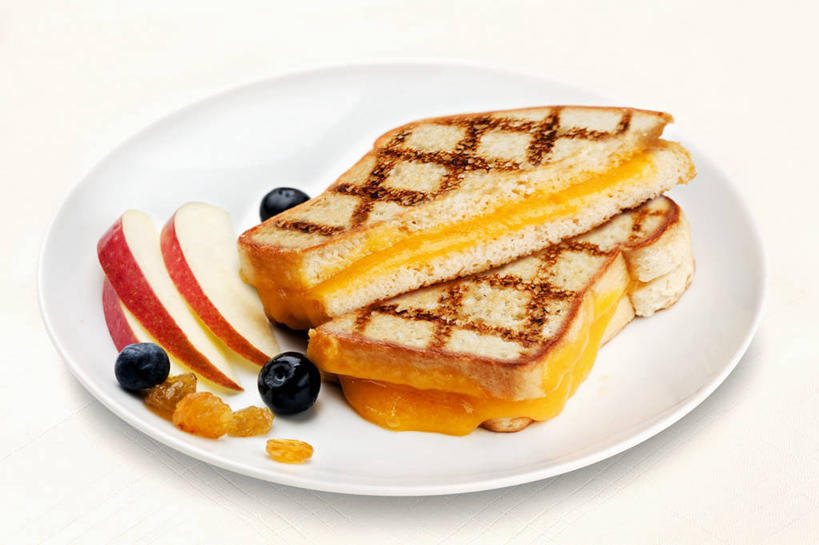 奶酪,无人,横图,俯视,室内,特写,白天,白色背景,烹饪,西餐,餐桌,桌子,餐具,水果,阴影,新鲜,反射,碟子,盘,影子,生食,干酪,起司,三明治,料理,食品,果实,芝士,营养,菜肴,美食,食物,一个,盘子,碟,快餐,乳酪,西式,摄影,佳肴,有机食品,绿色食品,影棚,单个,餐台,乳制品,发酵,西式快餐,三文治,彩图,高角度拍摄,影棚拍摄,拍摄