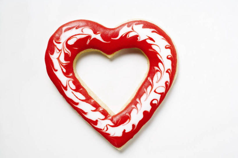 点心,无人,横图,俯视,室内,特写,白天,白色背景,爱情,餐桌,桌子,一块,阴影,爱心,反射,粘稠,影子,调料,食品,糖,调味品,曲奇,浪漫,调味料,食物,红色,饼干,零食,温暖,温馨,心形,恩爱,摄影,影棚,餐台,糖浆,和睦,曲奇饼,黏稠,曲奇饼干,浓厚,心型,彩图,高角度拍摄,影棚拍摄,拍摄,融洽