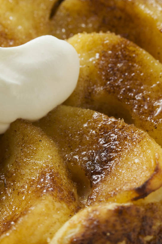 点心,无人,竖图,俯视,室内,特写,白天,下午茶,苹果,水果,一堆,许多,阴影,堆叠,堆积,新鲜,反射,影子,生食,食品,甜点,甜品,果实,蛋挞,食物,糕点,甜食,奶油,有机食品,绿色食品,堆,乳制品,激凌,克林姆,淇淋,蛋塔,彩图,高角度拍摄,苹果蛋挞