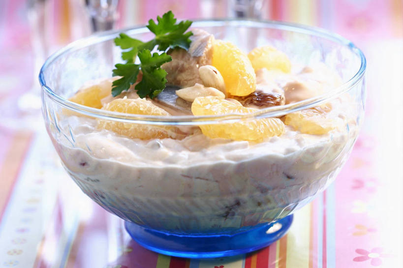 海鲜,无人,横图,俯视,室内,特写,白天,餐桌,桌子,柑橘,芹菜,蔬菜,水果,玻璃,阴影,朦胧,模糊,反射,影子,肉,鱼肉,水产,肉类,海洋生物,玻璃制品,一个,容器,碗,荷兰芹,欧芹,香芹,单个,餐台,储藏,鲱鱼,储存,水生动物,海产品,水生物,肉食,海底动物,法香,巴西利,洋香菜,洋芫荽,法国香菜,旱芹菜,番荽,柑桔,橘子,桔子,彩图,高角度拍摄,大红蜜橘,大红袍,红橘,黄橘,宽皮橘,贮存