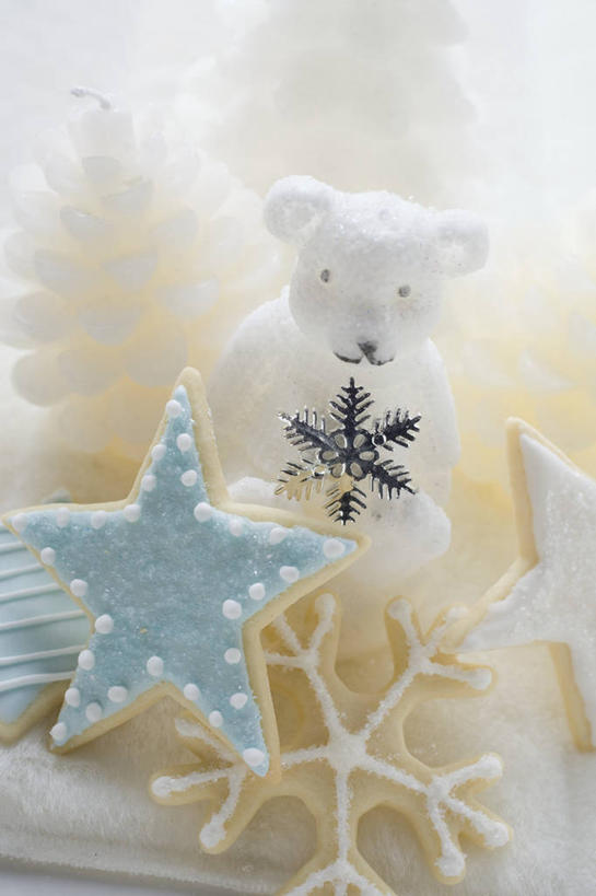 点心,无人,竖图,俯视,室内,特写,白天,桌面,桌子,圣诞节,阴影,节日,庆祝,反射,木制,影子,星星,食品,曲奇,文化,食物,木制品,饼干,零食,庆典,星形,纪念,五角形,曲奇饼,曲奇饼干,五角星,彩图,高角度拍摄