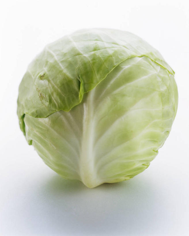 无人,竖图,俯视,室内,特写,白天,白色背景,餐桌,桌子,蔬菜,椰菜,卷心菜,阴影,新鲜,反射,影子,食品,食物,一个,绿色,甘蓝,摄影,有机食品,绿色食品,影棚,单个,餐台,结球甘蓝,甘兰,包心菜,彩图,高角度拍摄,影棚拍摄,拍摄